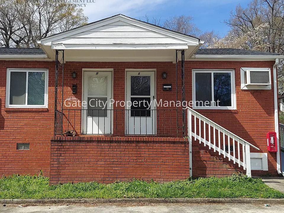 610 Hawthorne Ave #B