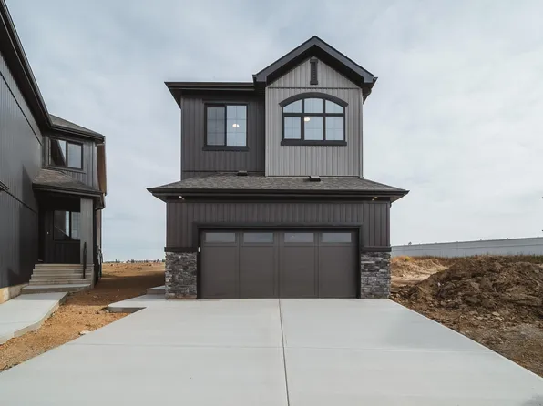 73 Chartres Close, Saint Albert, AB T8T 2E1