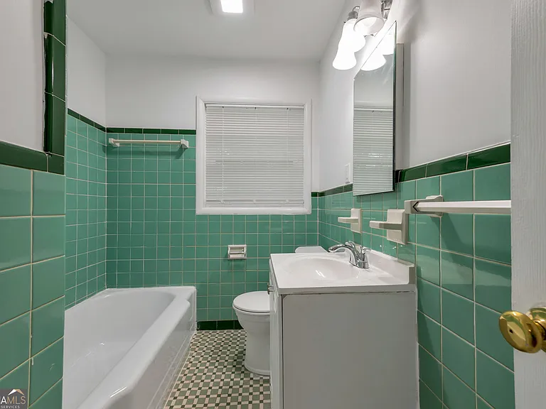 2188 Pawnee Dr SE — Photo 8