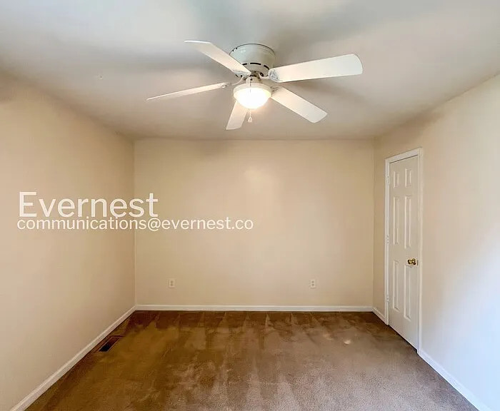 11406 Wentworth Ct — Photo 16