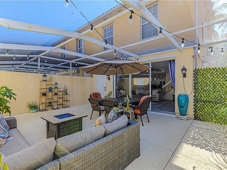 28572 Alessandria Cir SW — Photo 22