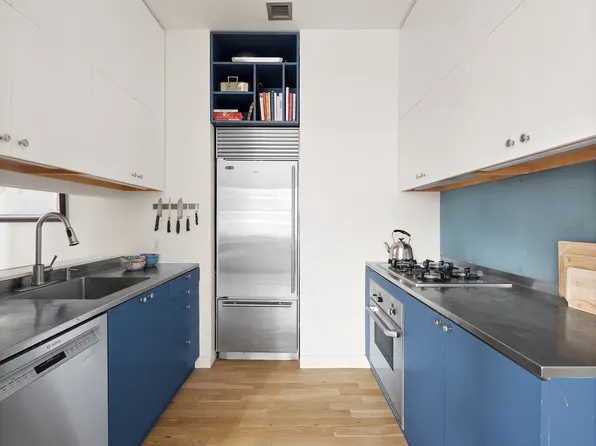 100 Hudson Street image 5 of 10