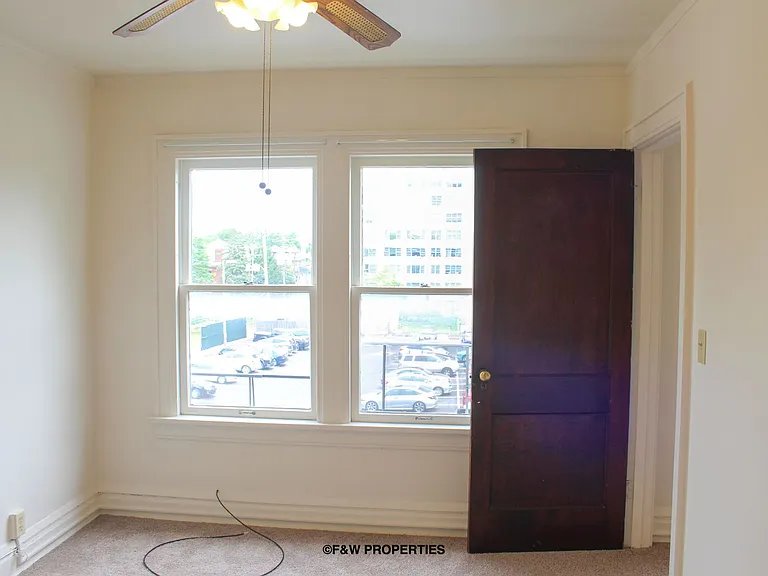1560 E. Broad St. — Photo 87