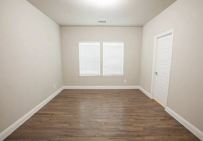 8586 Church St — Photo 22