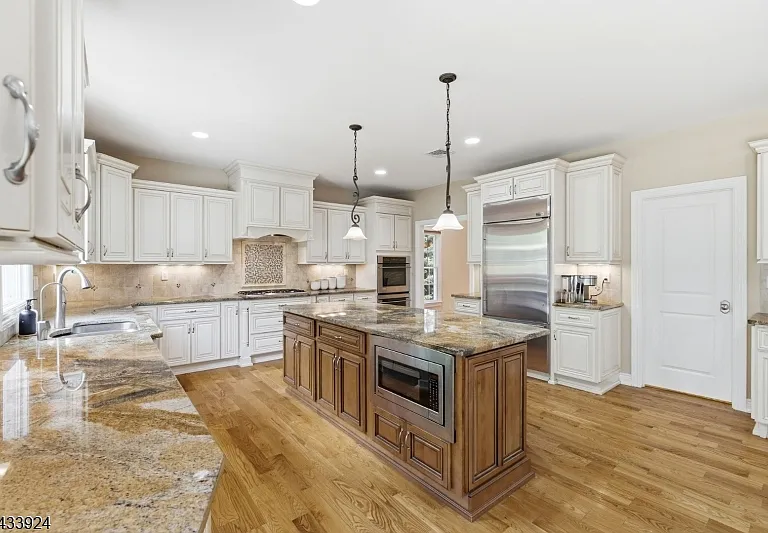 42 Spring Valley Rd — Photo 10