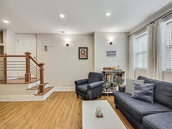 4th image of 4450 N Drake Ave APT G