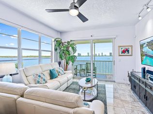 100 Paradise Harbour Blvd APT 501, North Palm Beach, FL 33408
