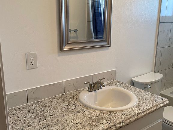 3rd image of 815 8th St
