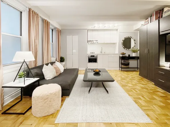 155 East 49th Street image 1 of 8