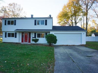 3660 Beaumont Dr, North Olmsted, OH, 44070