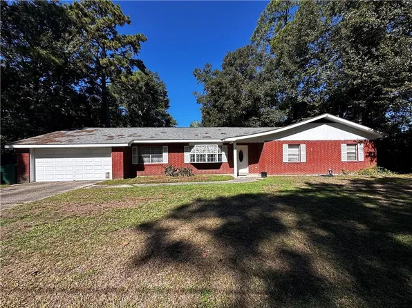 700 Glockner Ct, Mandeville, LA 70448