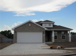 505 Marshall Blvd, Gentry, AR 72734