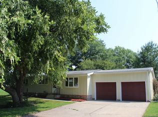 309 Sugar Plum Pl, Marshalltown, IA 50158