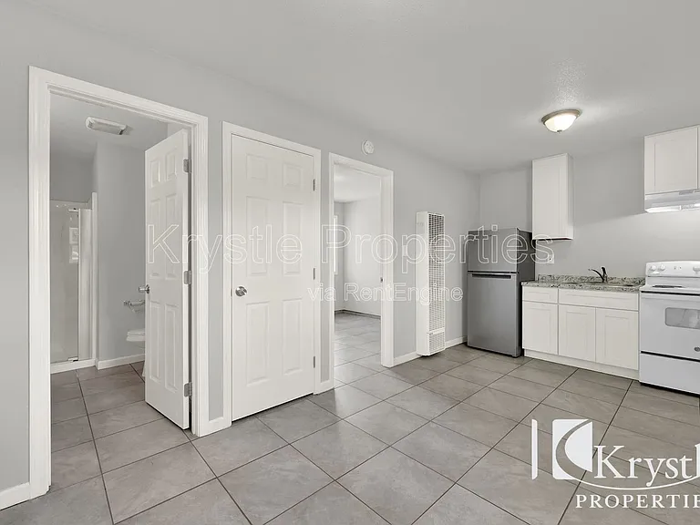 714 Gateway Dr — Photo 9