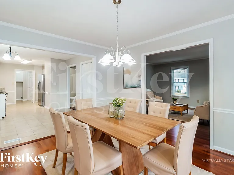 3005 Manchester Dr — Photo 5