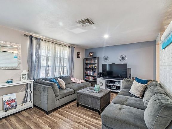 4th image of 3600 Blayton St