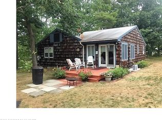 1 Pine Hill Rd S, Cape Neddick, ME 03902