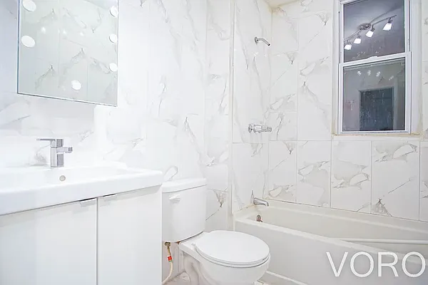 Rented by Voro New York | media 8