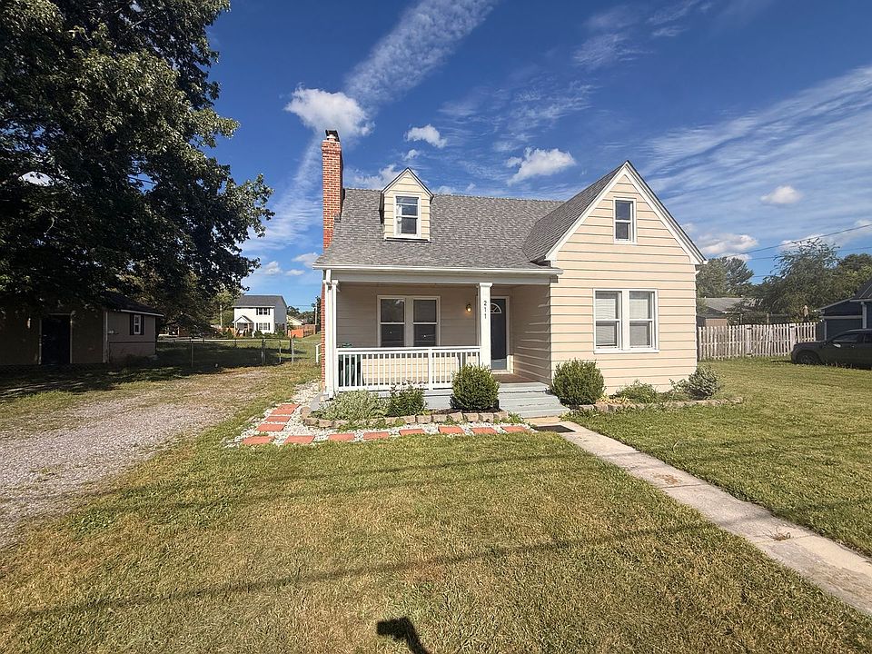 1st image of 211 Hagan St