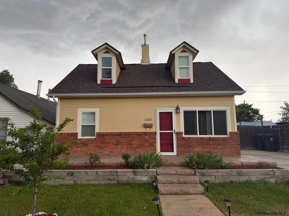 2202 Bent Ave, Cheyenne, WY 82001