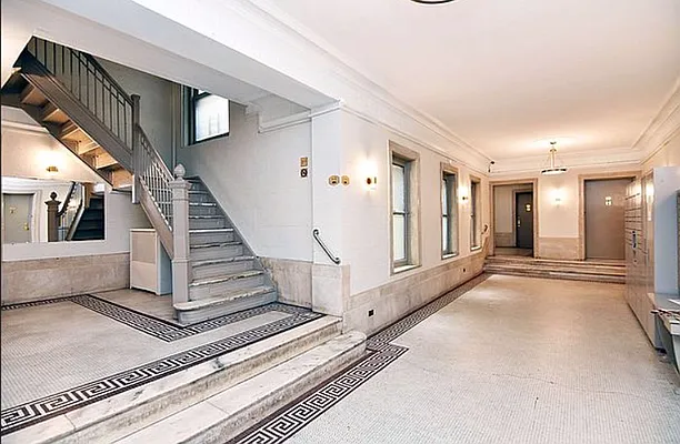 Rented by Bohemia Realty Group | media 6