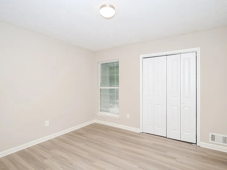 8807 Parliament Pl — Photo 15