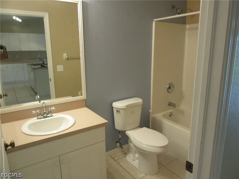 271 SW 4th St #271 — Photo 8