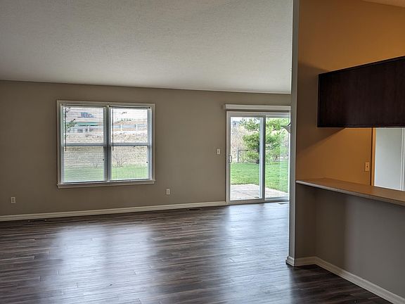 3rd image of 1547 Cumberland Ave