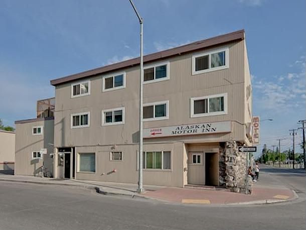 1st image of 419 4th Ave
