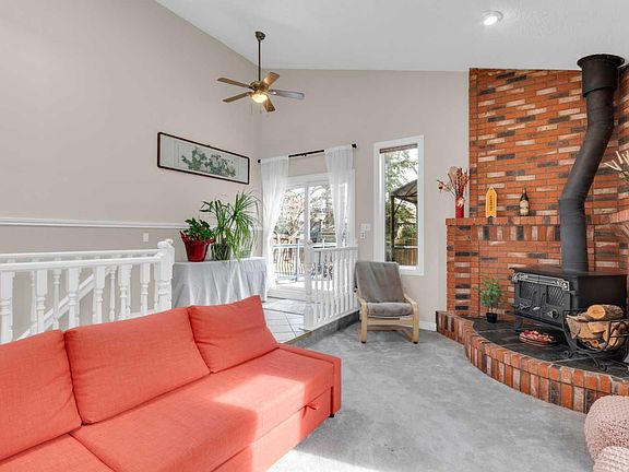 3rd image of 111 Edforth Pl NW