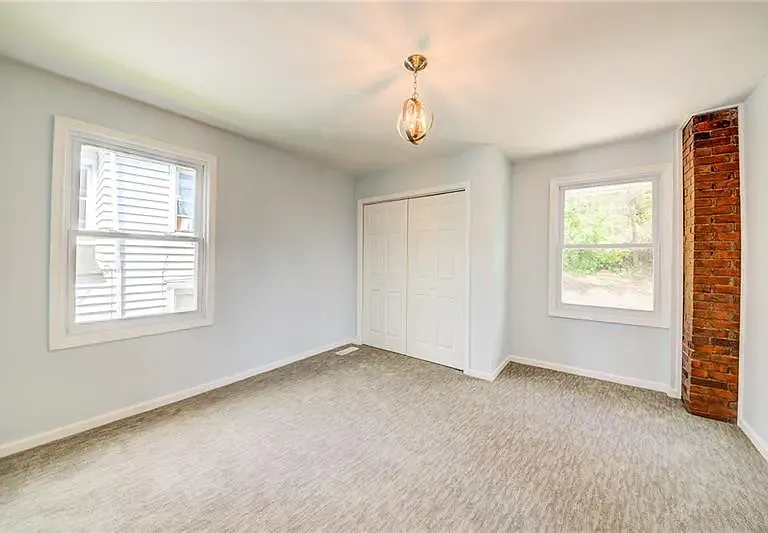 105 Southern Ave — Photo 17