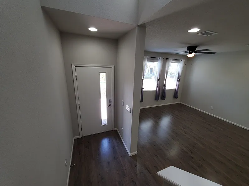 3 bed, 2.5 bath, 1538 sqft, $2,450 — Photo 3