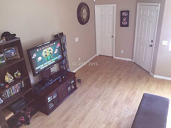 3rd image of 7647 Hampton Park Ln