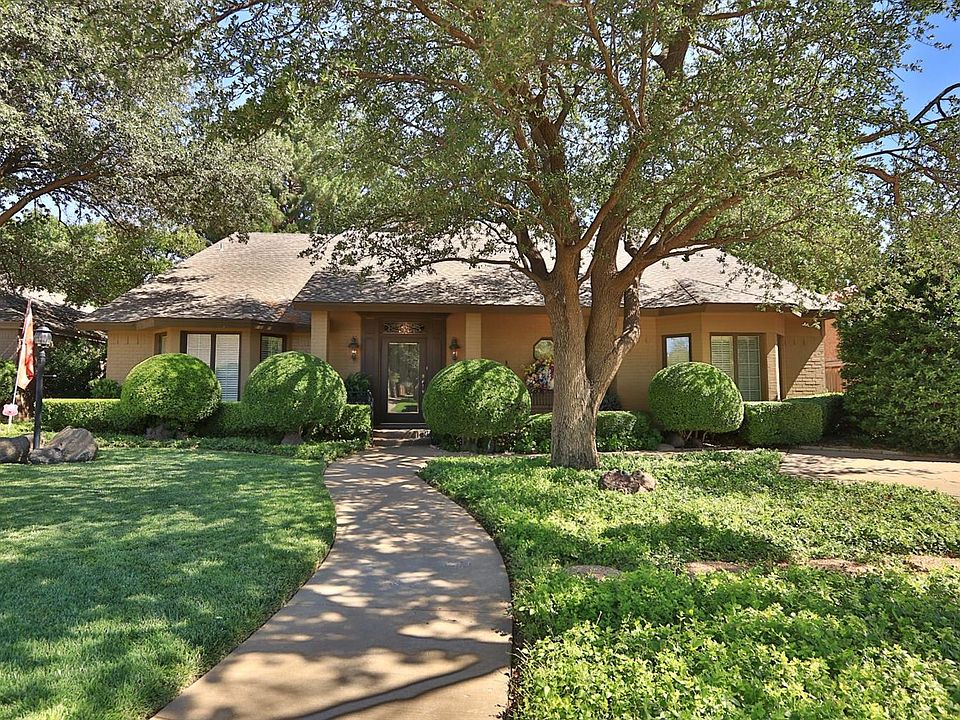1st image of 13 Brentwood Cir