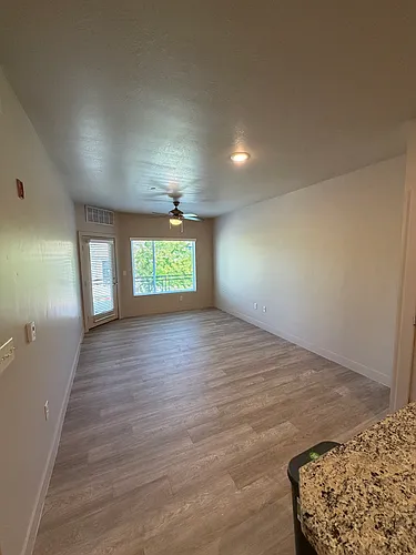 1142 W 200 N Photo 1