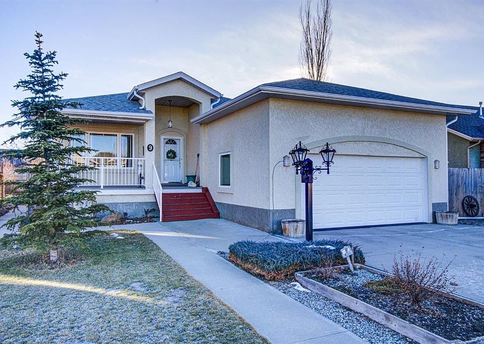 9 N Westlynn Clos, Claresholm, AB T0L 0T0 MLS A2100497 Zillow