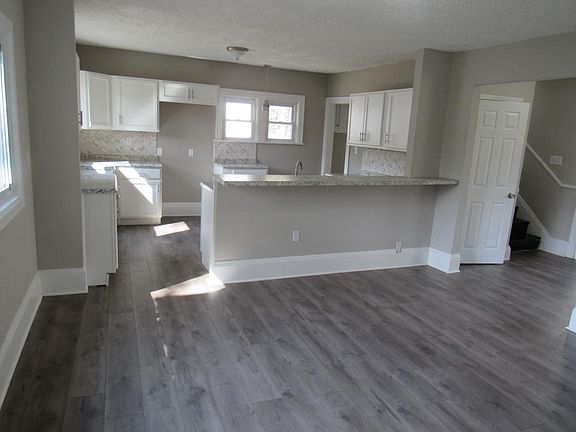 2nd image of 478 Storer Ave