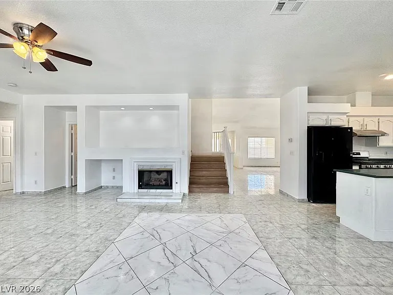 3829 Climbing Rose St — Photo 15