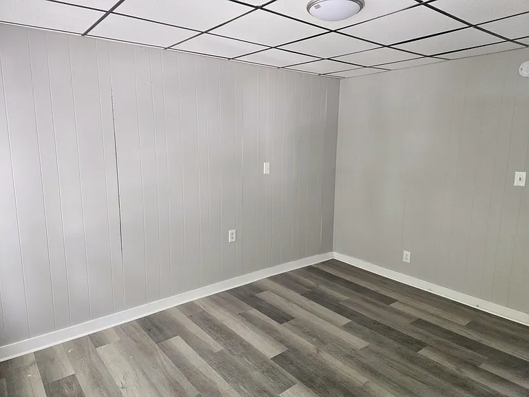 25 Stuyvesant St #2L — Photo 10