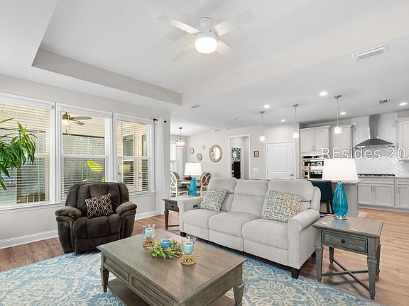 3rd image of 439 Sunfish Way