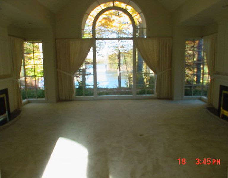 4th image of 115 VISCHER FERRY Road