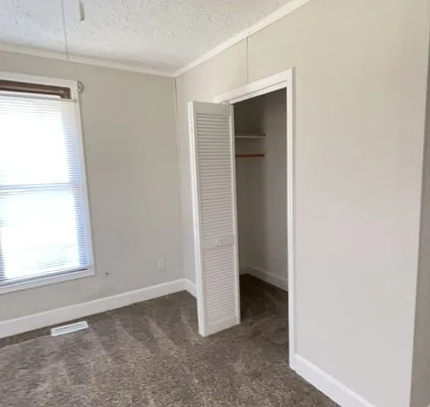 611-613 Oregon St — Photo 4