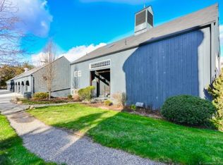 59 Long Hill Farm, Guilford, CT 06437