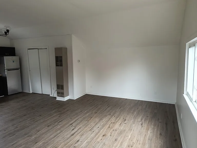 61 Main St #6 — Photo 4