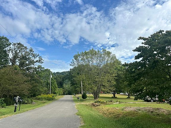 4th image of 28 Price Rd