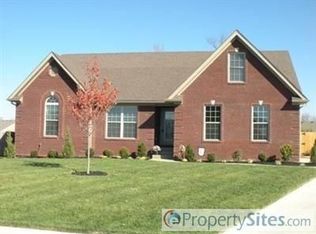 5617 Scarlet Oak Rd, Jeffersonville, IN 47130