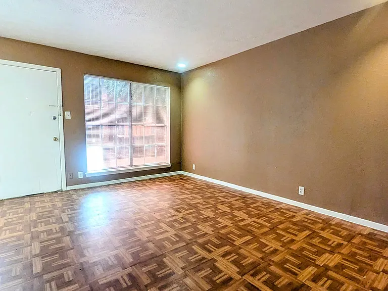 4609 Monarch St — Photo 17