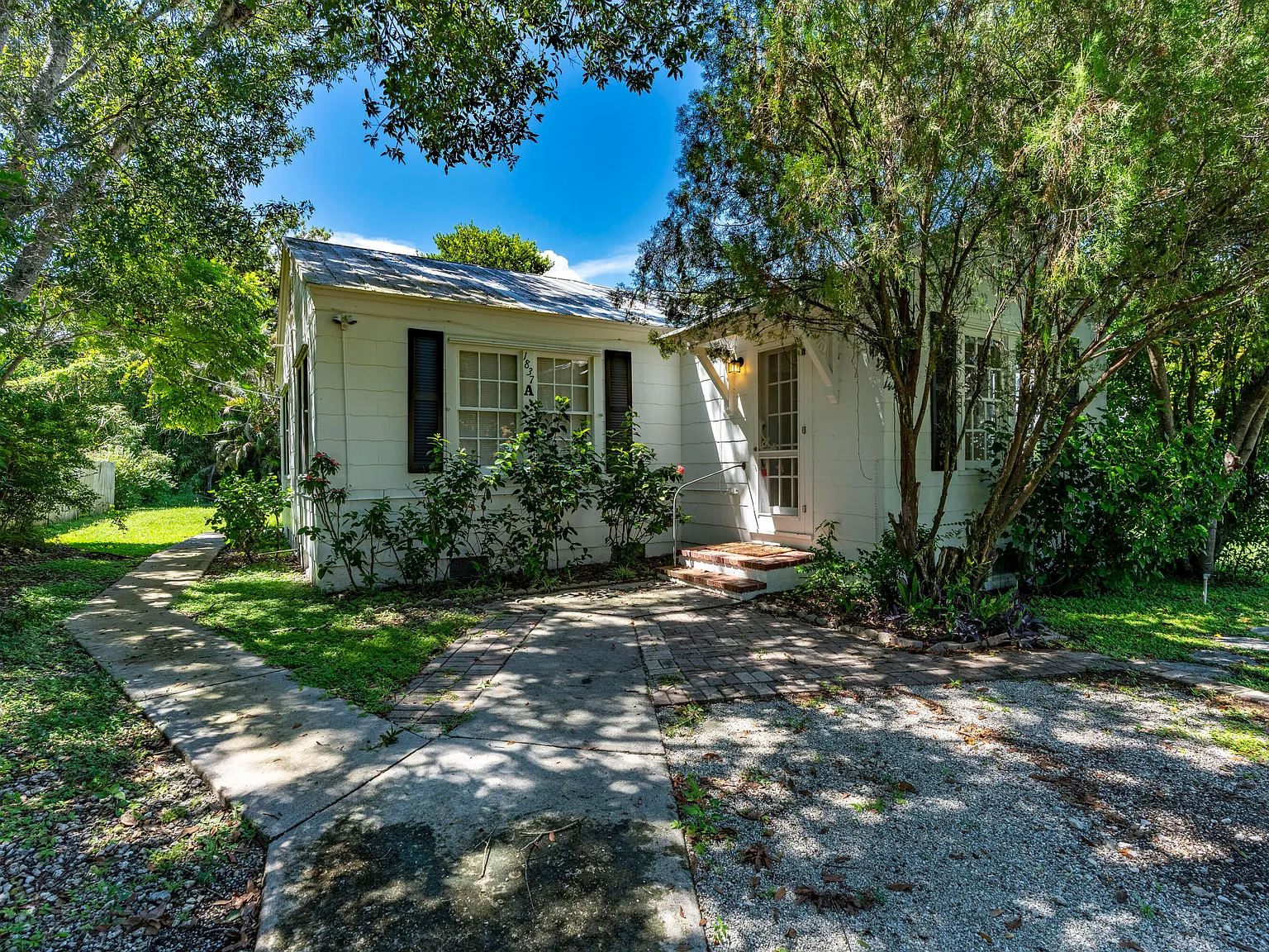1837 22nd Ave — Photo 3