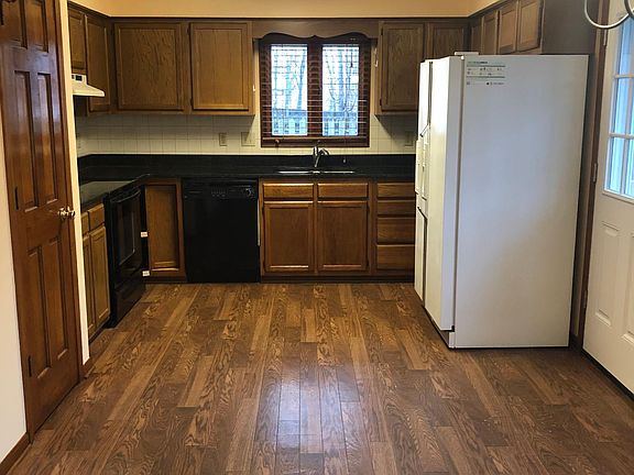 5th image of 8300 Talia Ct