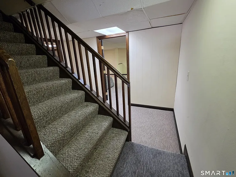 8 Squire Ln — Photo 33